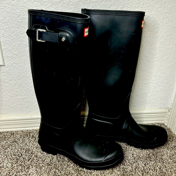 Hunter Boots - Picture 2 of 5